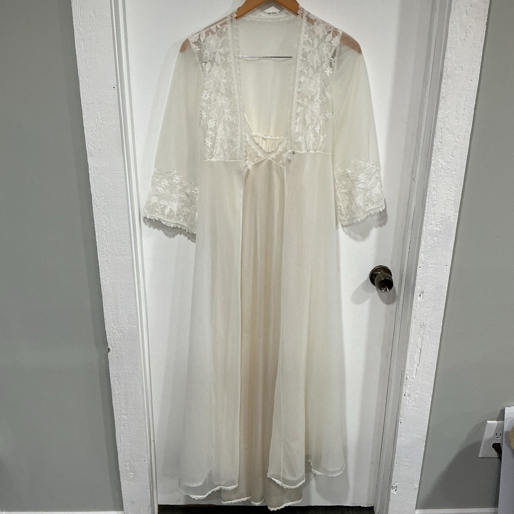 Vtg Unbranded Bridal Peignoir Set Ivory Nylon Lace Chiffon Size Small